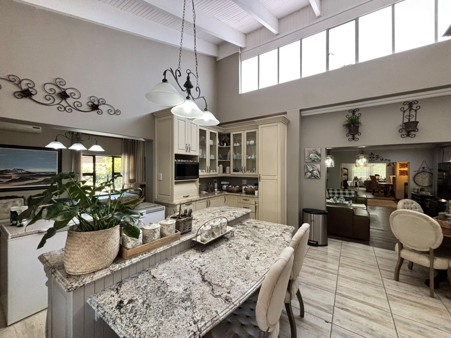 4 Bedroom Property for Sale in Grimbeeck Park North West